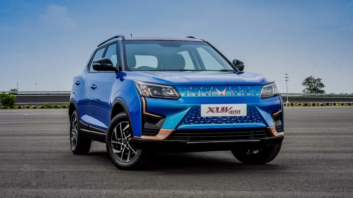 XUV400